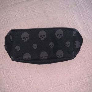 Skull pencil bag/makeup bag + free ring included